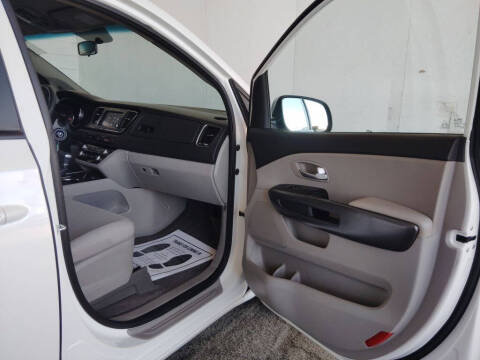 2019 Kia Sedona LX