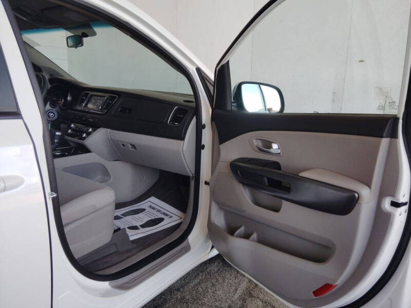 2019 Kia Sedona LX