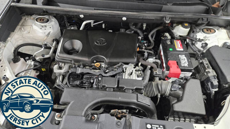 2020 Toyota RAV4 LE
