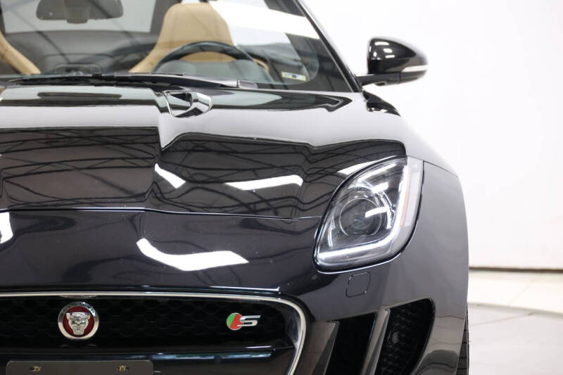 2014 Jaguar F-TYPE V8 S