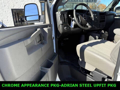 2025 GMC Savana 2500