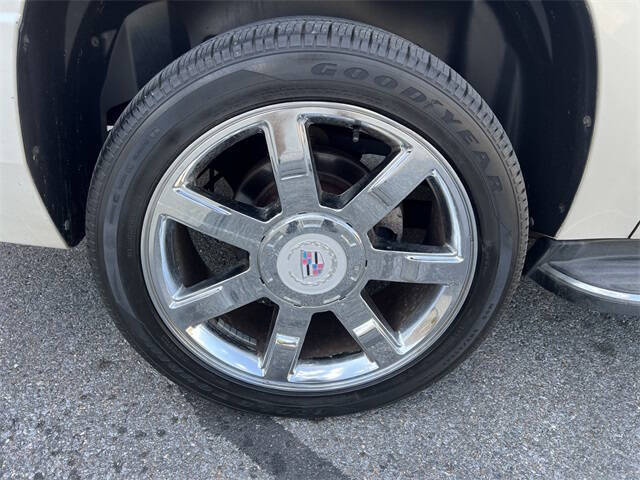 2011 Cadillac Escalade ESV Luxury