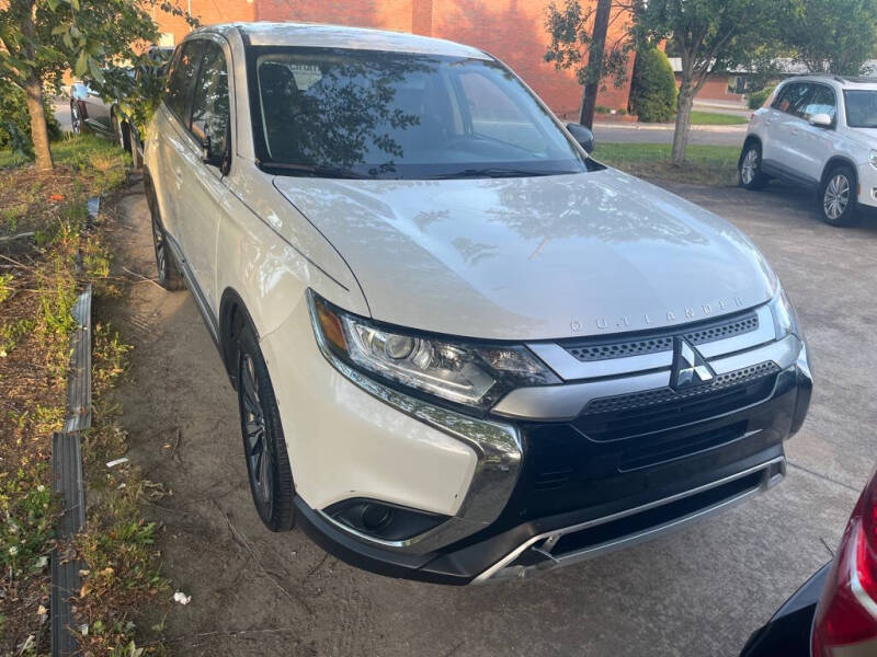 2020 Mitsubishi Outlander ES
