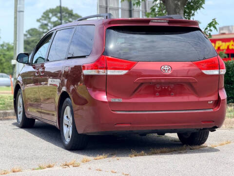 2011 Toyota Sienna