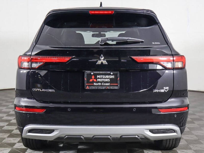 2025 Mitsubishi Outlander PHEV SE
