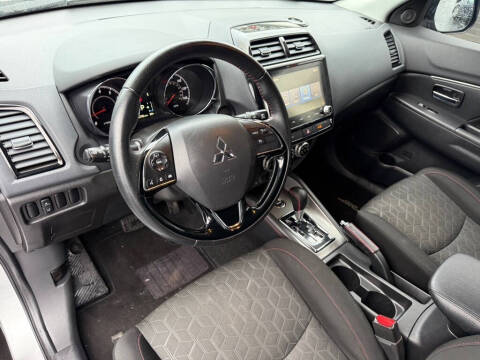 2022 Mitsubishi Outlander Sport LE