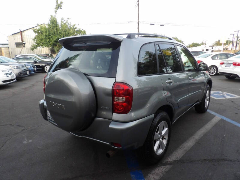 2005 Toyota RAV4