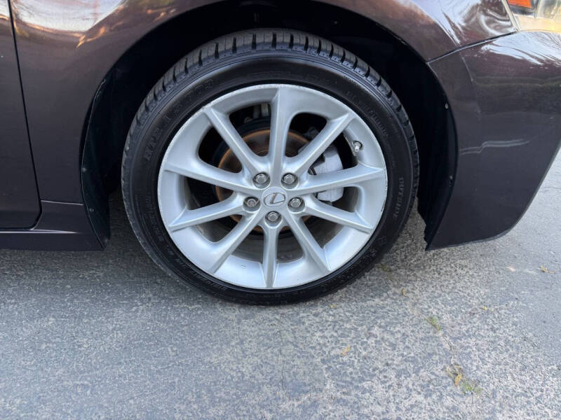 2011 Lexus CT 200h Premium