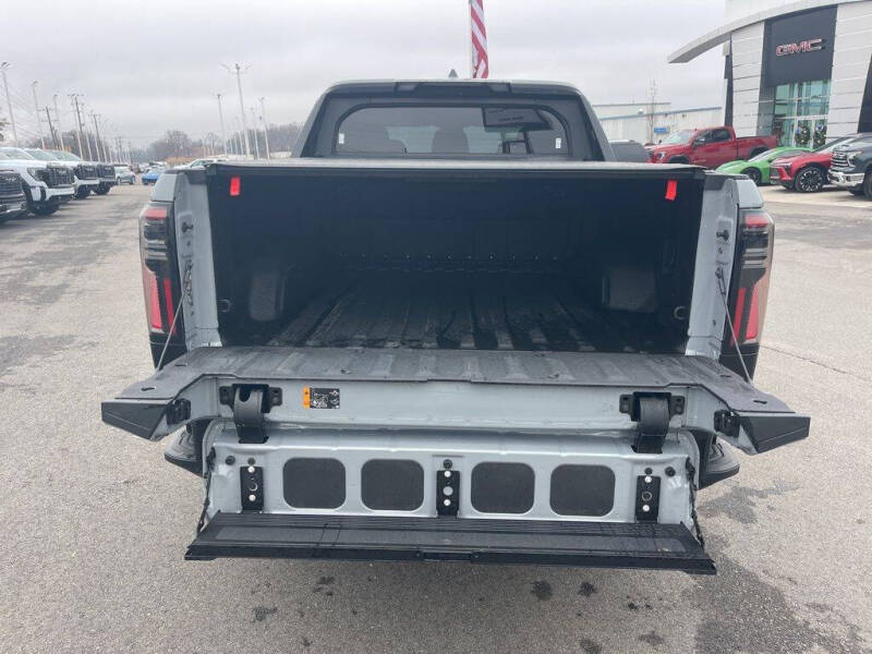 2024 GMC Sierra EV Denali Edition 1