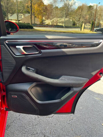 2017 Porsche Macan GTS