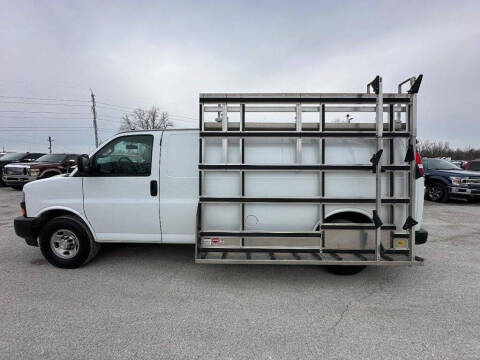 2022 Chevrolet Express 2500