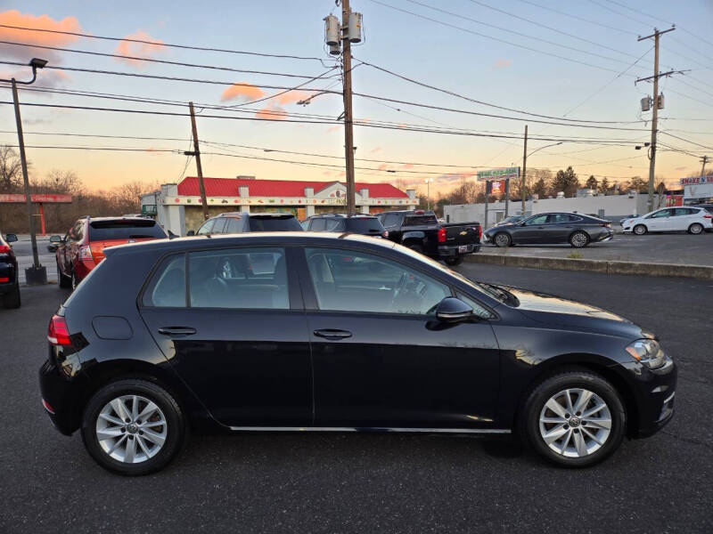 2018 Volkswagen Golf TSI S