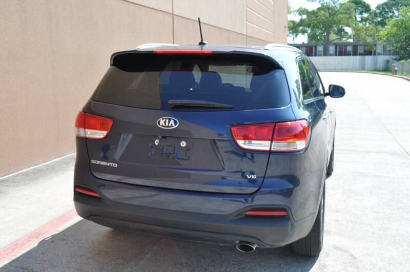 2018 Kia Sorento LX V6