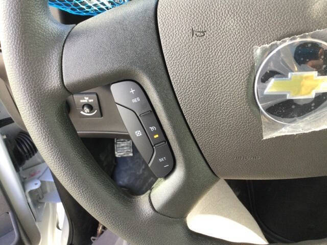 2025 Chevrolet Express 3500