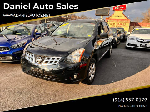 2014 Nissan Rogue Select for sale at Daniel Auto Sales in Yonkers NY