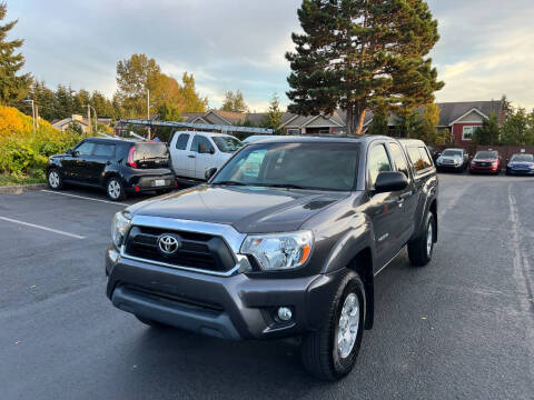 2015 Toyota Tacoma for sale at King Crown Auto Sales LLC in Federal Way WA