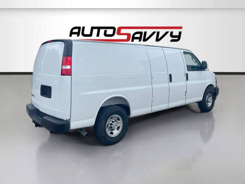 2025 Chevrolet Express 2500