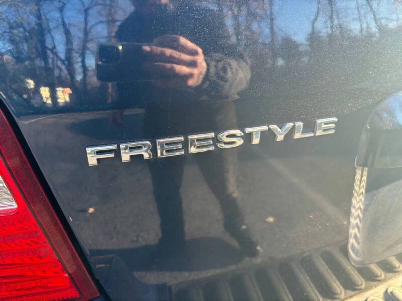 2006 Ford Freestyle SE