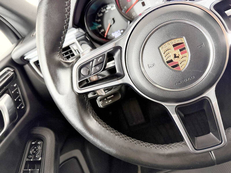 2018 Porsche Macan S