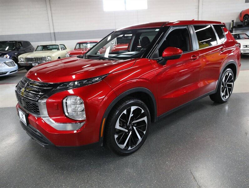 2022 Mitsubishi Outlander ES