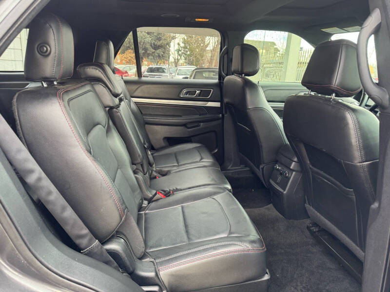 2017 Ford Explorer Sport