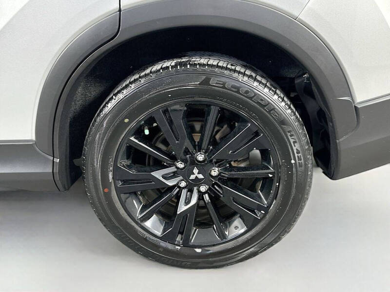 2023 Mitsubishi Eclipse Cross LE