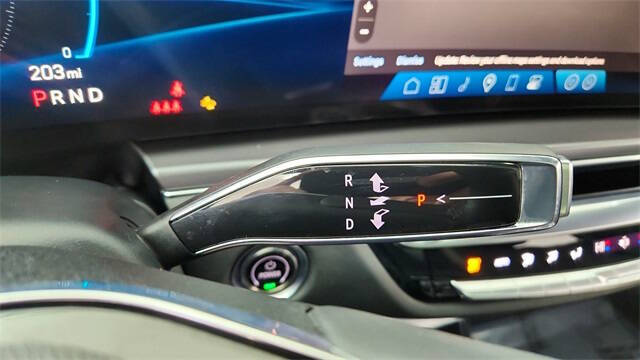 2024 Cadillac LYRIQ Tech