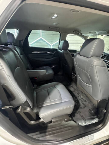 2021 Buick Enclave Essence