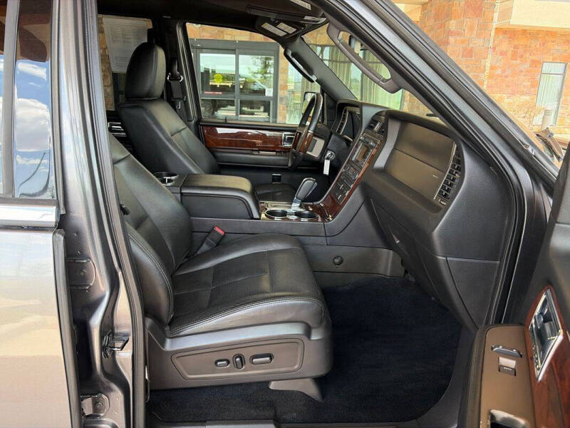 2012 Lincoln Navigator