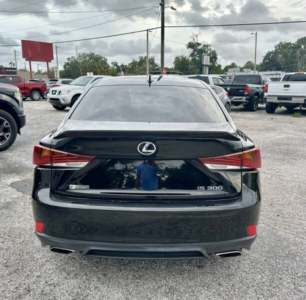 2018 Lexus IS 300