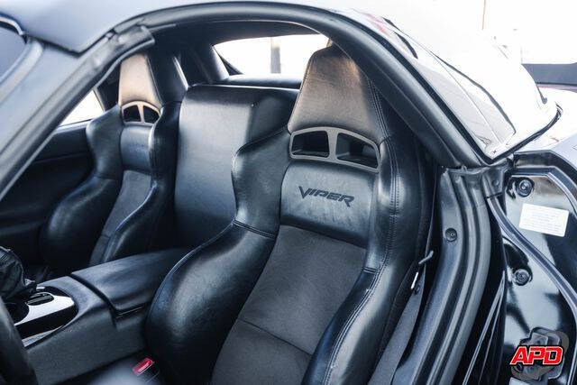 2004 Dodge Viper SRT-10