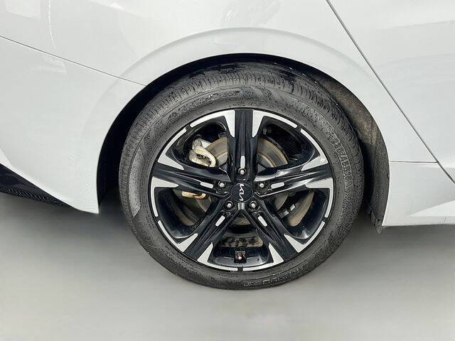 2023 Kia K5
