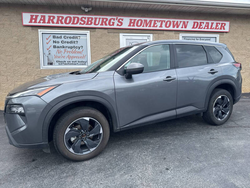 2024 Nissan Rogue SV's photo