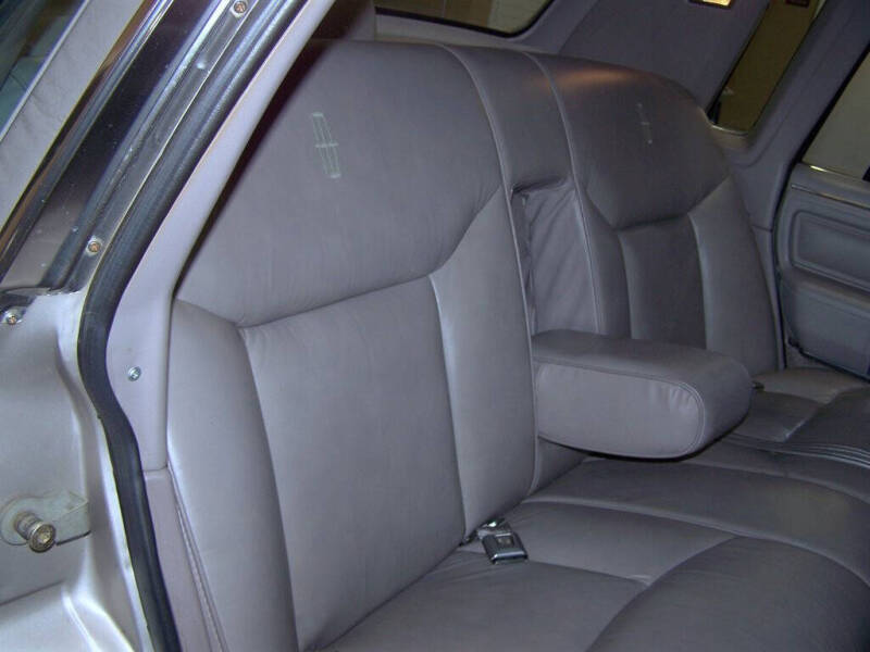 1988 Lincoln Town Car Signature