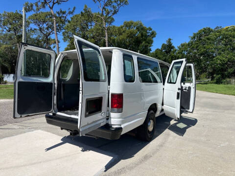 2003 Ford E-Series E-350 SD XLT