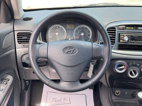 2009 Hyundai Accent SE