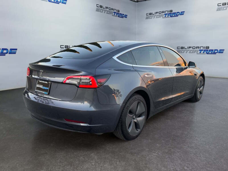 2019 Tesla Model 3 Mid Range