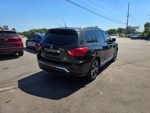 2017 Nissan Pathfinder Platinum