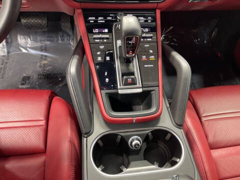 2022 Porsche Cayenne