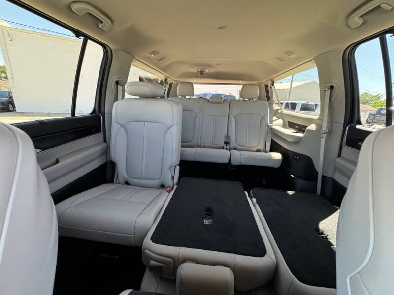 2024 Jeep Wagoneer L