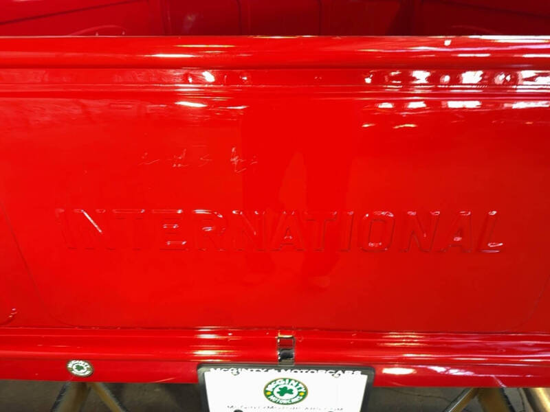 1955 International R-100