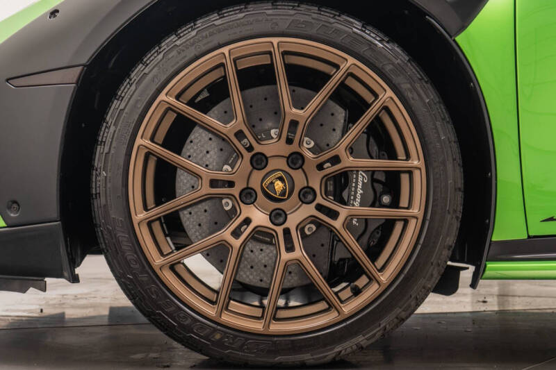 2024 Lamborghini Huracan Sterrato