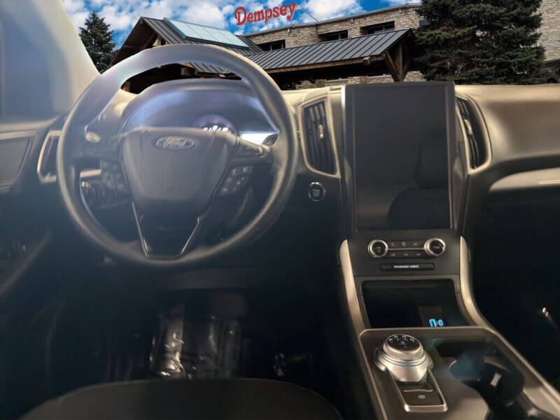 2023 Ford Edge SE