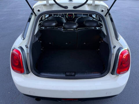 2015 MINI Hardtop 4 Door Cooper