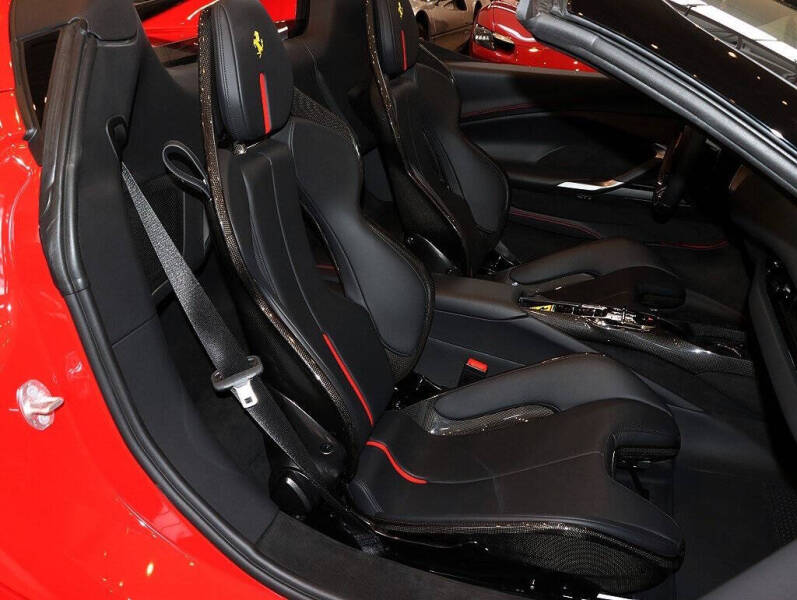 2024 Ferrari 296 GTS