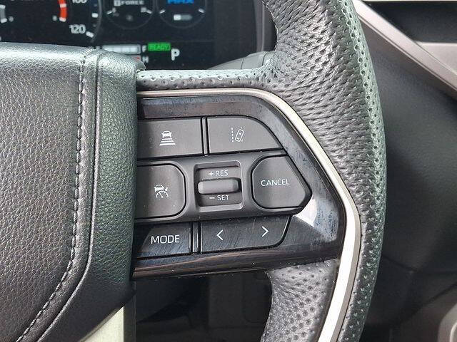 2024 Toyota Sequoia SR5