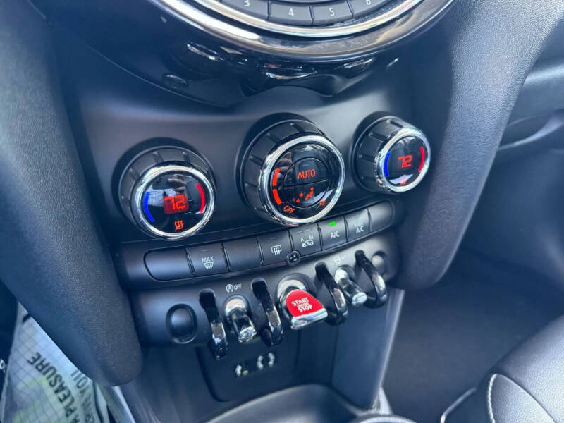 2016 MINI Hardtop 4 Door Cooper