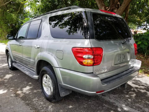 2003 Toyota Sequoia SR5