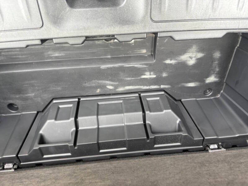 2020 Nissan Pathfinder S