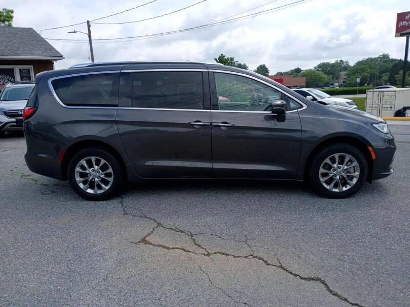2021 Chrysler Pacifica Touring L